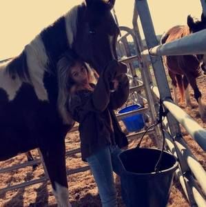 Meet your Posher, Amber